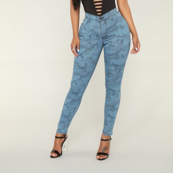 Fashion Nova Denim - High Rise Skinny Jeans - Medium Blue